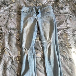 Light wash Ymi distressed jeans